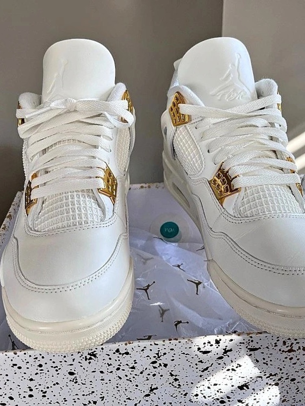 Jordan Air Jordan 4 Retro White Sneakers US 10.5